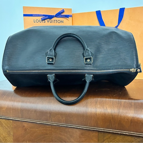 Louis Vuitton Black Epi Speedy 40 - Picture 4 of 15